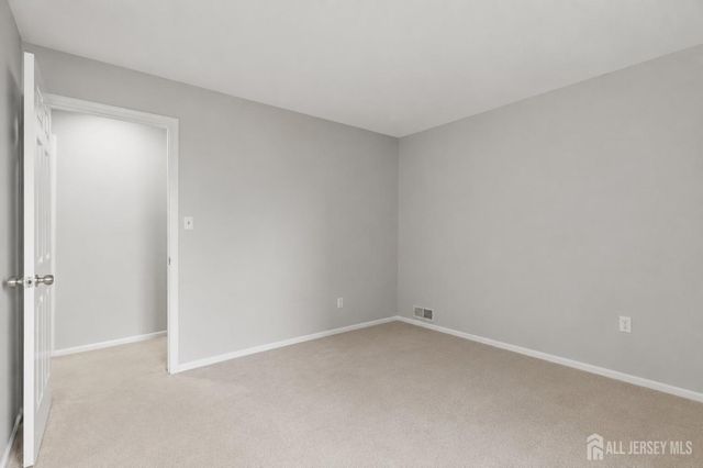 20 Franklin Drive, Plainsboro, NJ 08536