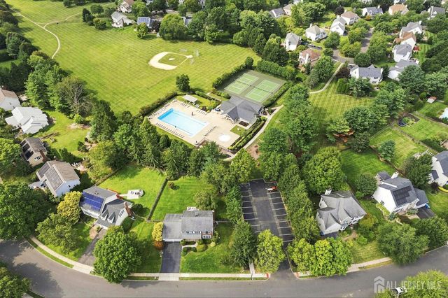 20 Franklin Drive, Plainsboro, NJ 08536