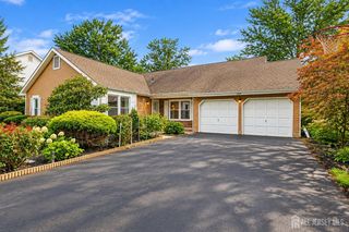 20 Franklin Drive, Plainsboro, NJ 08536