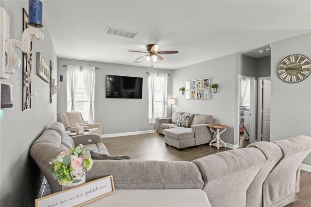 818 Salado Slough Lane, Rosenberg, TX 77471