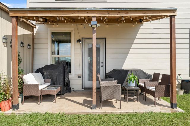 818 Salado Slough Lane, Rosenberg, TX 77471