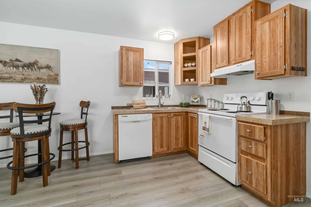 8028 W Manassas Ln, Boise, ID 83614 photo 11