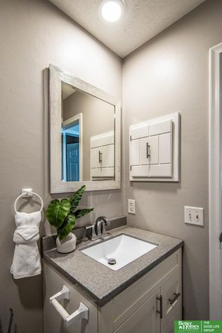 6717 S 139 Avenue Circle, Omaha, NE 68137