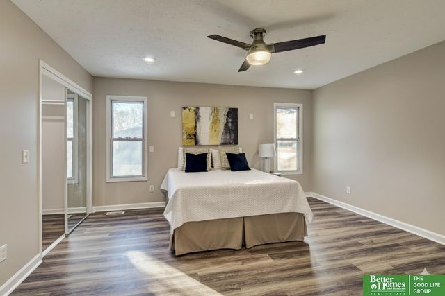 6717 S 139 Avenue Circle, Omaha, NE 68137