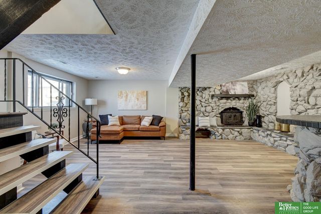 6717 S 139 Avenue Circle, Omaha, NE 68137