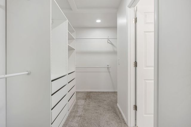 2063 Parkway Drive, North Saint Paul, MN 55109