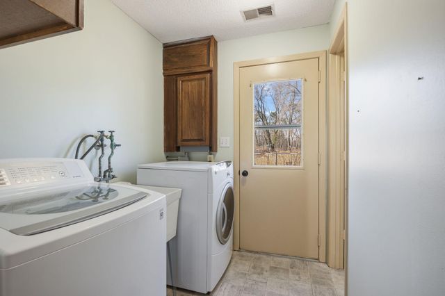 2063 Parkway Drive, North Saint Paul, MN 55109