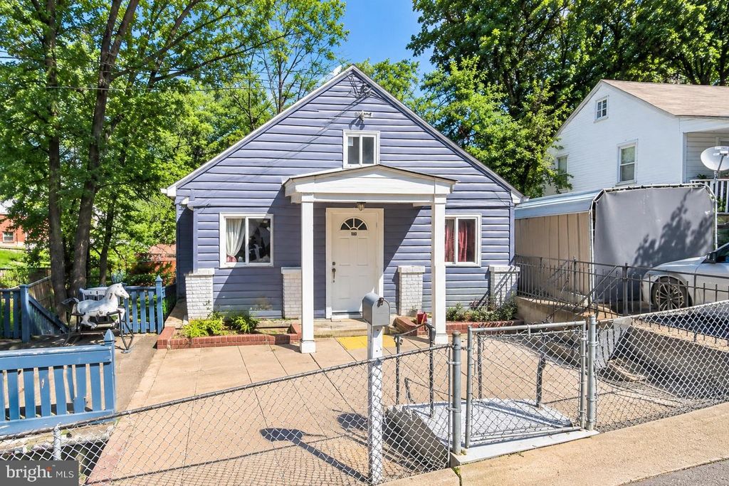1113 CLOVIS AVE, Capitol Heights, MD 20743