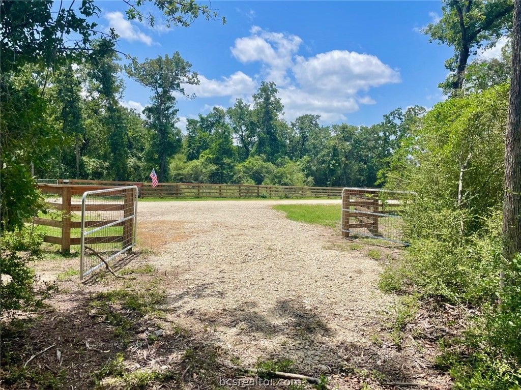 9212 Stetson Drive, Normangee, TX 77871 — photo 3