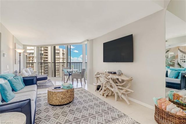 4041 Gulf Shore BLVD N 1109, Naples, FL 34103