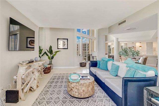 4041 Gulf Shore BLVD N 1109, Naples, FL 34103