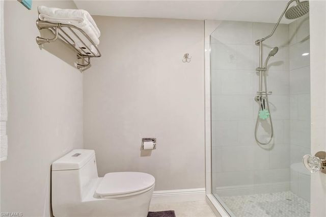 4041 Gulf Shore BLVD N 1109, Naples, FL 34103