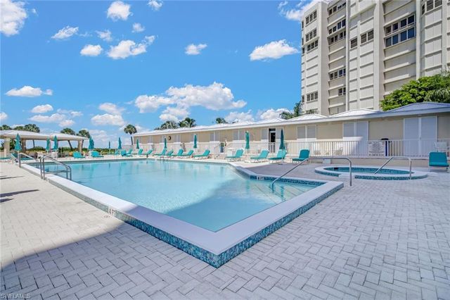 4041 Gulf Shore BLVD N 1109, Naples, FL 34103