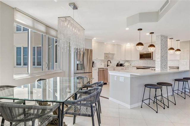 4041 Gulf Shore BLVD N 1109, Naples, FL 34103