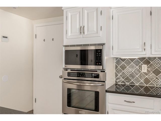 2424 S Jasmine St, Denver, CO 80222