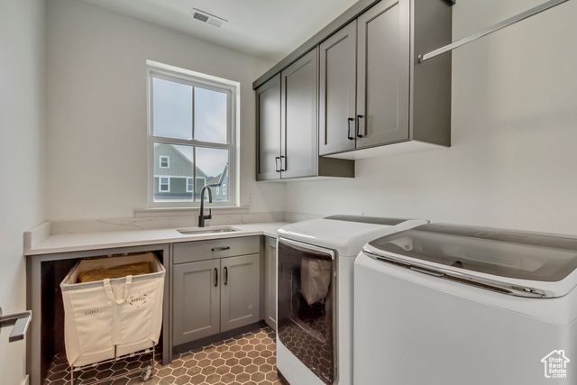 6978 W DOCKSIDER DR, South Jordan, UT 84009