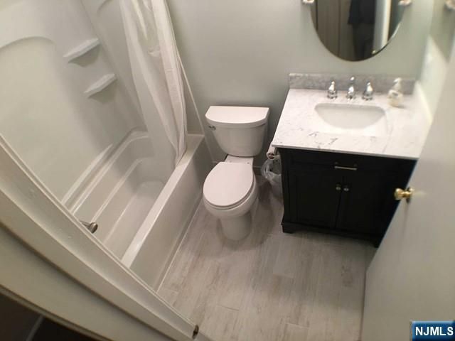 418 Poets Way, Mahwah, NJ 07430