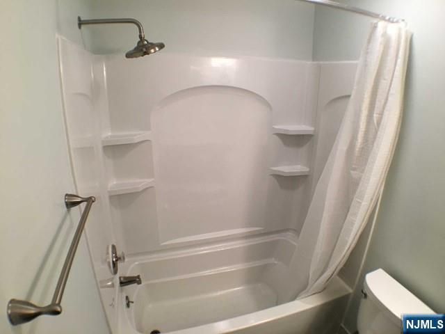 418 Poets Way, Mahwah, NJ 07430