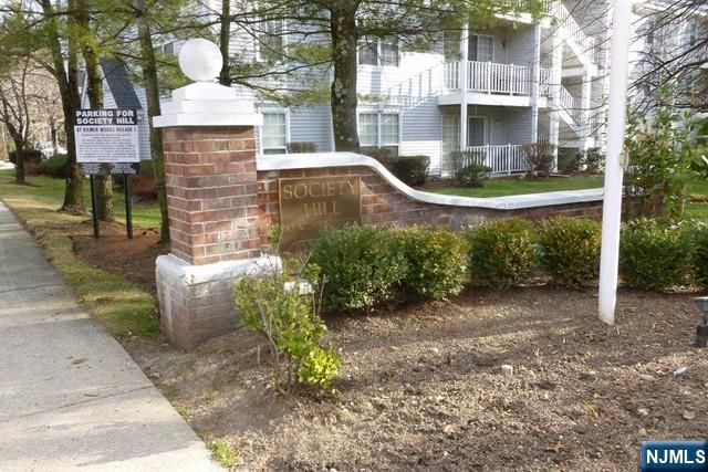 418 Poets Way, Mahwah, NJ 07430