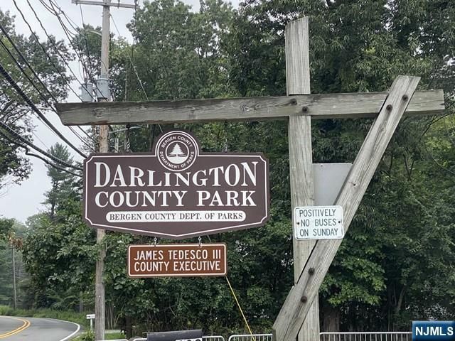 418 Poets Way, Mahwah, NJ 07430