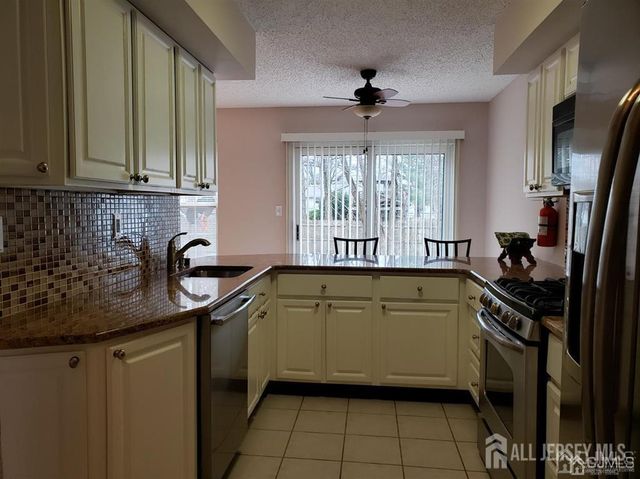 114 Daniel Court, South Brunswick, NJ 08824