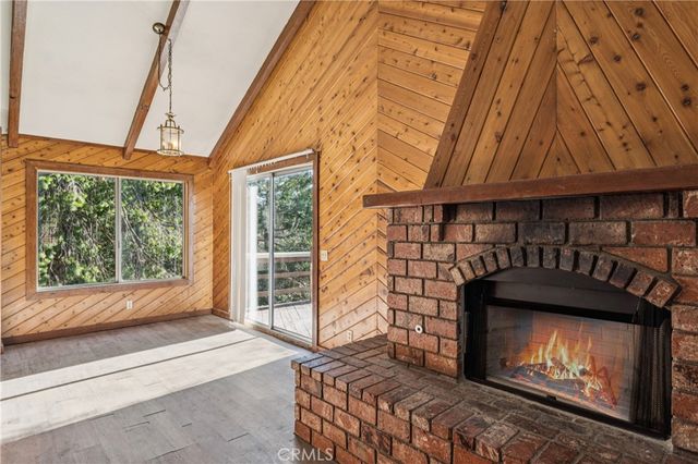1209 Bridal Path, Rimforest, CA 92378