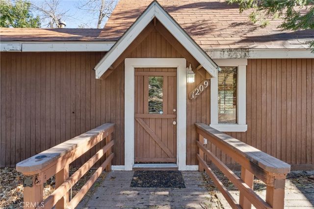 1209 Bridal Path, Rimforest, CA 92378