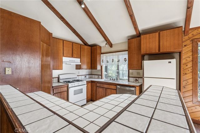 1209 Bridal Path, Rimforest, CA 92378