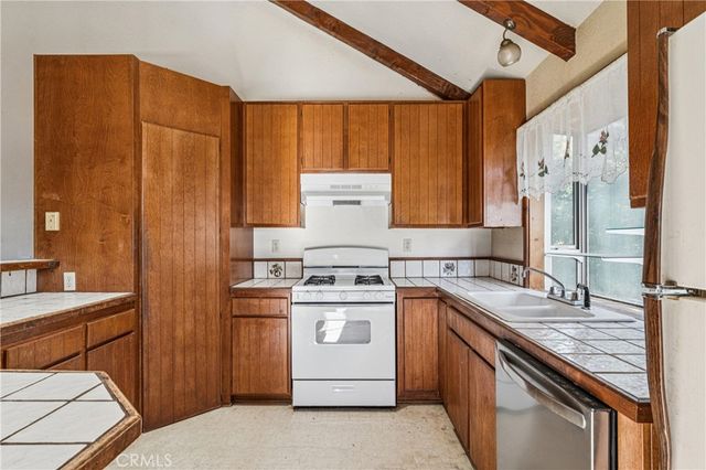1209 Bridal Path, Rimforest, CA 92378