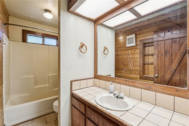 1209 Bridal Path, Rimforest, CA 92378