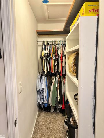 17931 Birmingham Street, Roseville, MI 48066