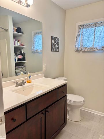 17931 Birmingham Street, Roseville, MI 48066