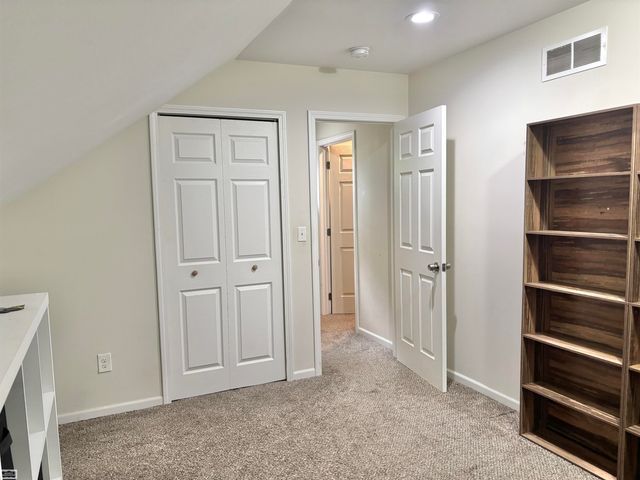 17931 Birmingham Street, Roseville, MI 48066