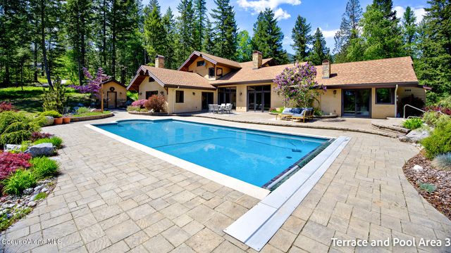 956 Carr Creek Rd, Sandpoint, ID 83864