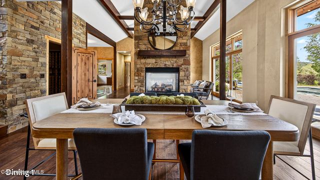 956 Carr Creek Rd, Sandpoint, ID 83864