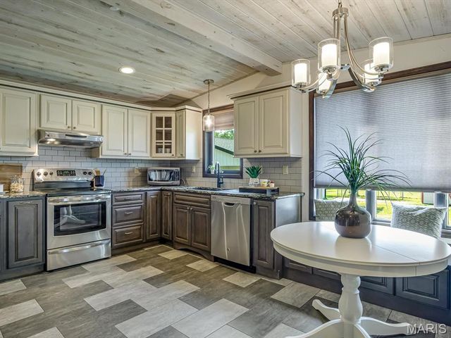 2622 Kaiser Road, New Athens, IL 62264