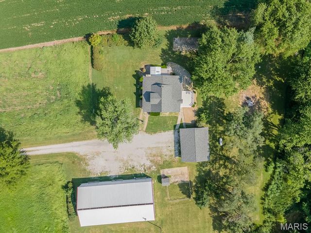 2622 Kaiser Road, New Athens, IL 62264