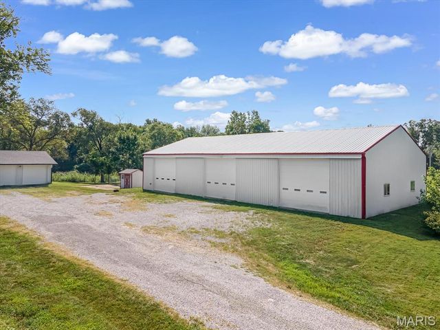 2622 Kaiser Road, New Athens, IL 62264