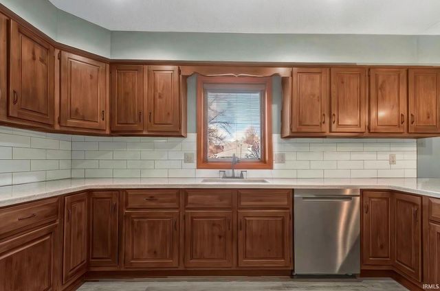 1407 Deerbrook Court, Bluffton, IN 46714