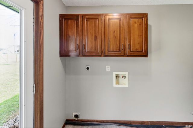1407 Deerbrook Court, Bluffton, IN 46714