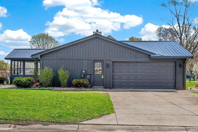 1407 Deerbrook Court, Bluffton, IN 46714