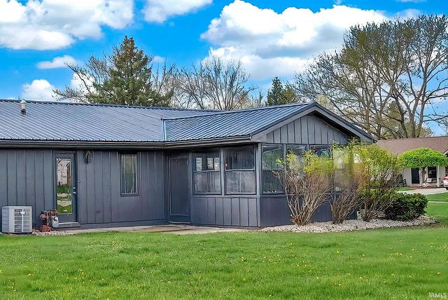 1407 Deerbrook Court, Bluffton, IN 46714