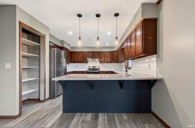 1407 Deerbrook Court, Bluffton, IN 46714