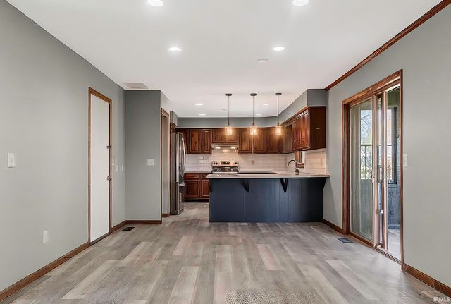 1407 Deerbrook Court, Bluffton, IN 46714