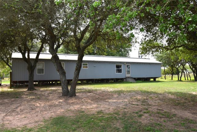 13337 Us Highway 90a E, Hallettsville, TX 77964
