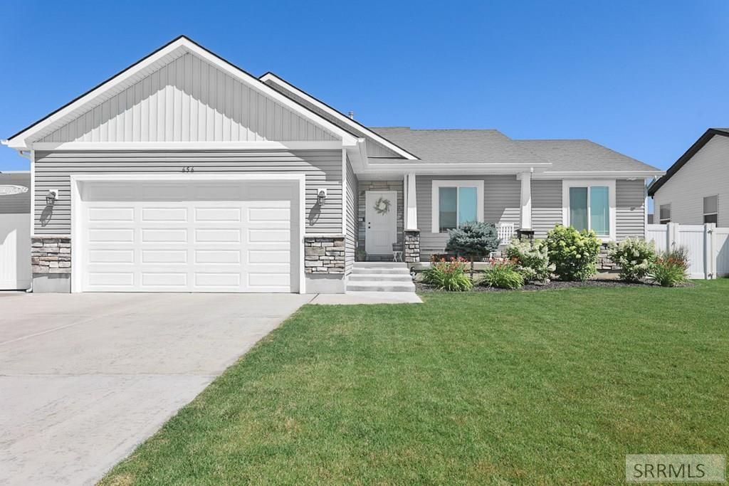 656 Roxbury, Idaho Falls, ID 83402