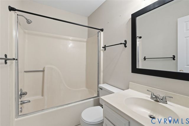 2512 Thicket Greene, Henrico, VA 23233