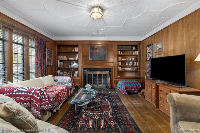 1686 Balmoral Drive, Detroit, MI 48203