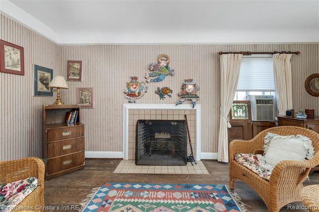 1686 Balmoral Drive, Detroit, MI 48203