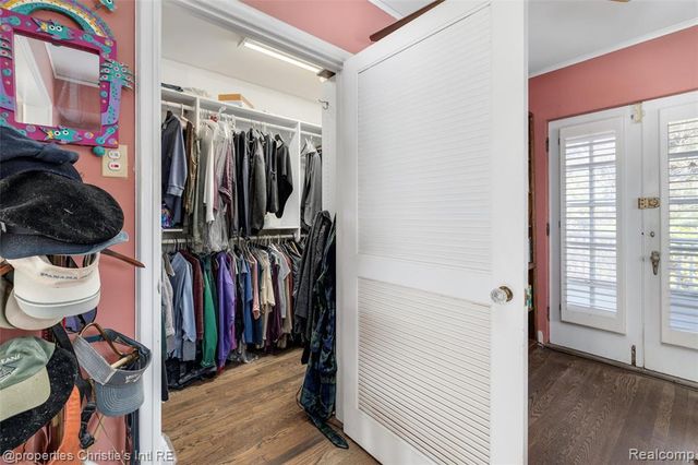 1686 Balmoral Drive, Detroit, MI 48203